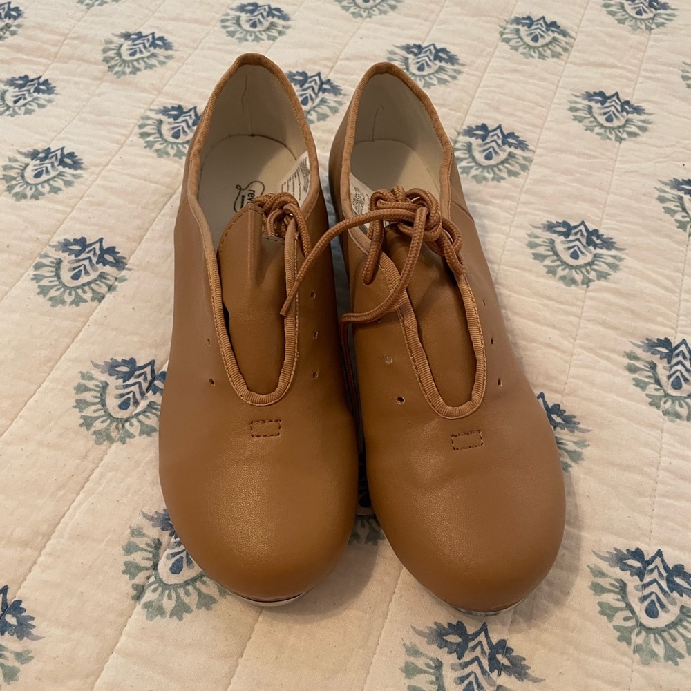 Dance shoes